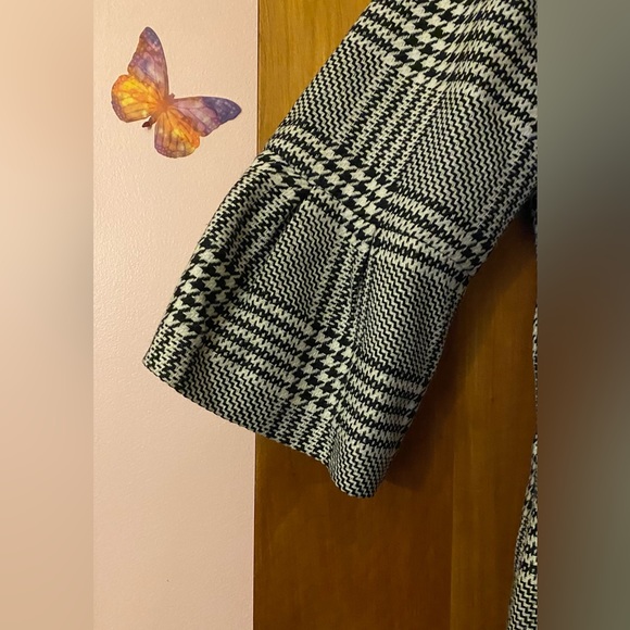 AGB black and white checked spring coat. Bell sleeves. Wool 16.5x33 inches. - Picture 5 of 7